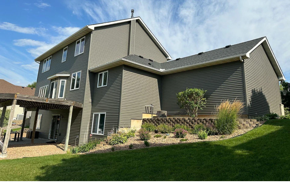 Siding Replacement & Installation (1) Siding Replacement & Installation (1)